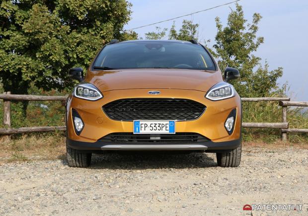 Ford Fiesta Active anteriore