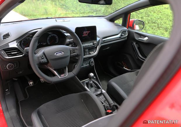 Ford Fiesta ST 1.5 EcoBoost interni