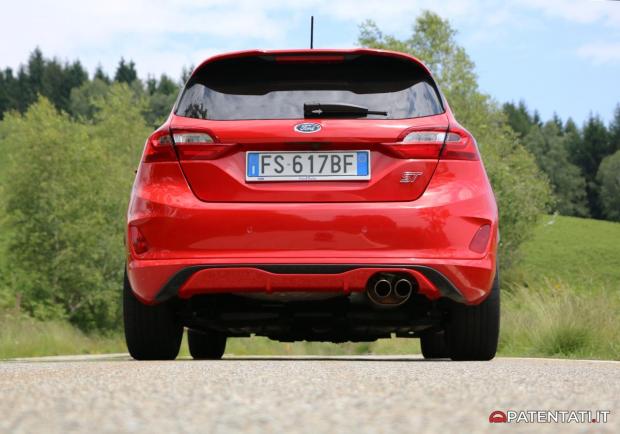 Ford Fiesta ST 1.5 EcoBoost posteriore