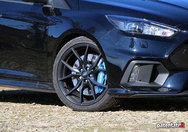 Ford Focus RS 8