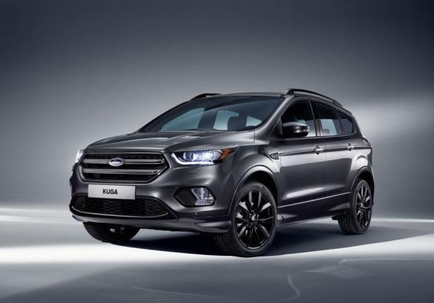 Ford Kuga 2016 tre quarti anteriore