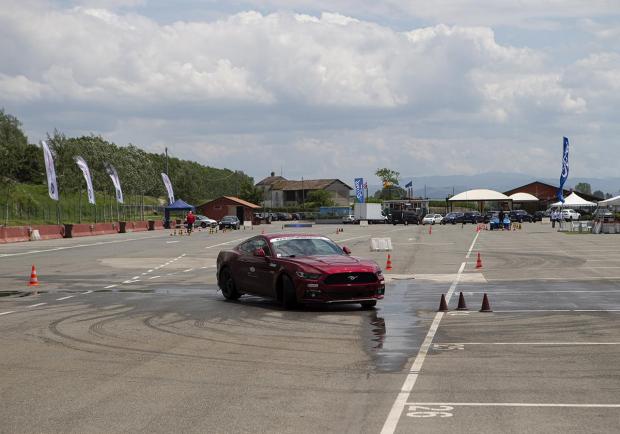 Ford Performance Driving University, in pista con l'Ovale Blu 01