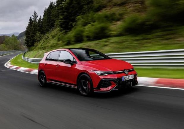 Golf GTI Edition 50 - visione laterale