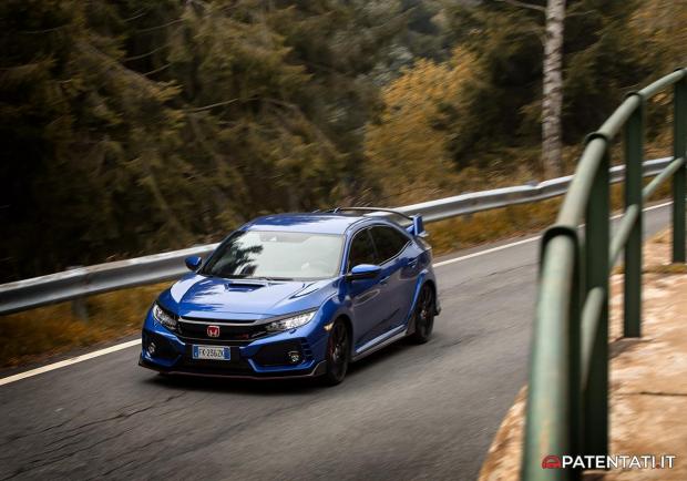 Honda Civic Type R immagine anteriore