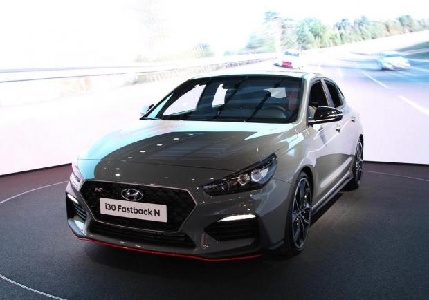 Hyundai al Salone di Parigi 2018 i30 N Fastback 2