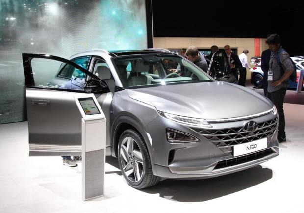 Hyundai al Salone di Parigi 2018 Nexo 3