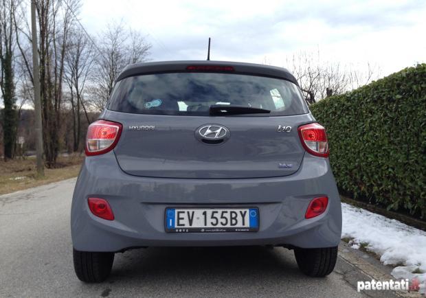 Hyundai i10 Econext GPL posteriore