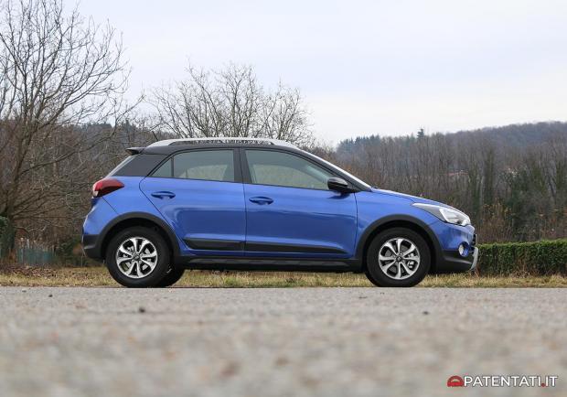 Hyundai i20 Active profilo