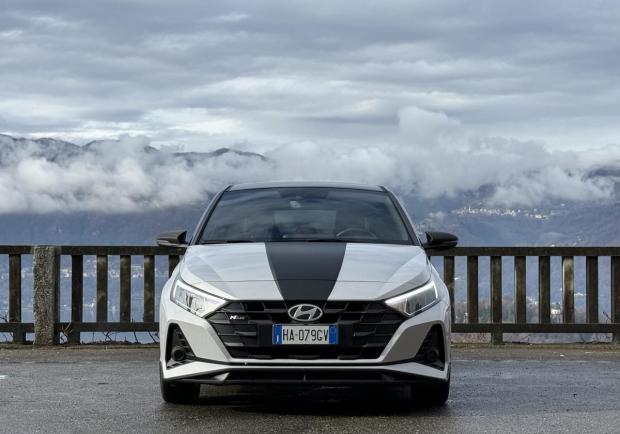 Hyundai i20 N Line Carbon anteriore