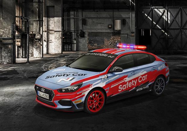 Hyundai i30 Fastback N, la nuova Safety Car della Superbike 01