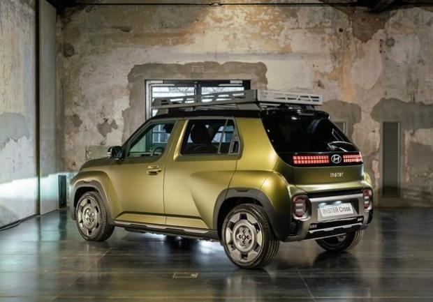 Hyundai Inster Cross posteriore