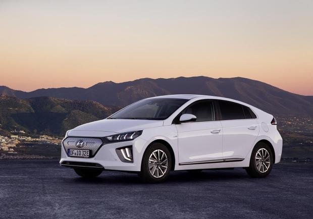 Hyundai Ioniq Electric immagine