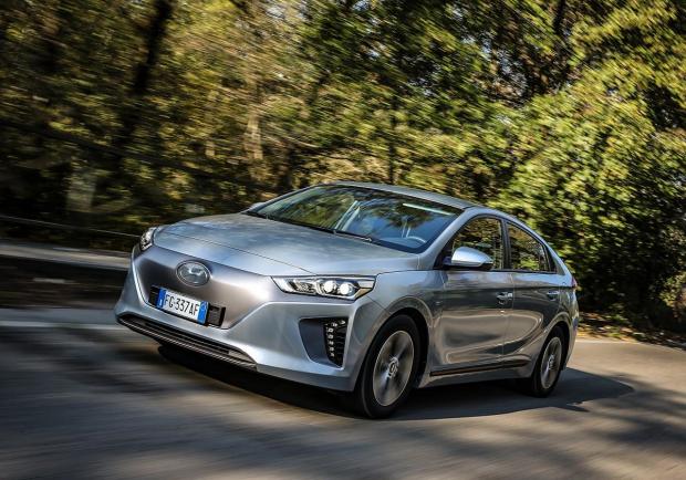 Hyundai IONIQ, l'elettrica a 5 stelle più efficiente d'Europa 01