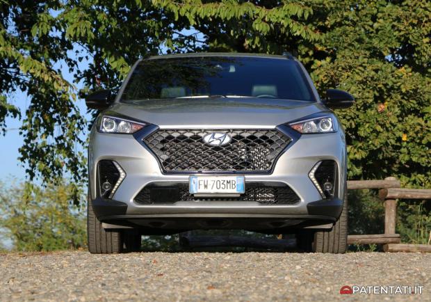 Hyundai Tucson 1.6 CRDi ibrida diesel N Line anteriore