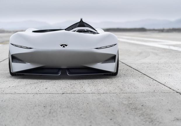 Infiniti Prototype 10, la speedster del futuro 01