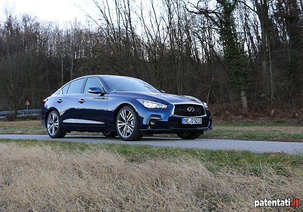 Infiniti Q50 Hybrid AWD 2