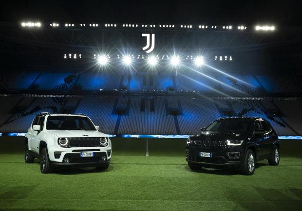 Jeep 4xe, il logo elettrico sulle maglie della Juve 02