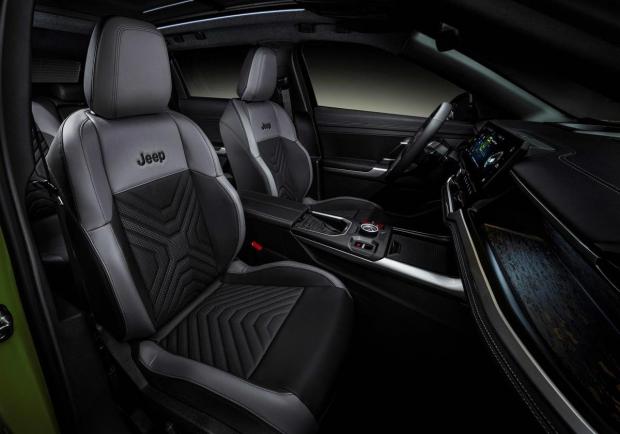 Jeep Compass 2025 First edition Hawai - sedili