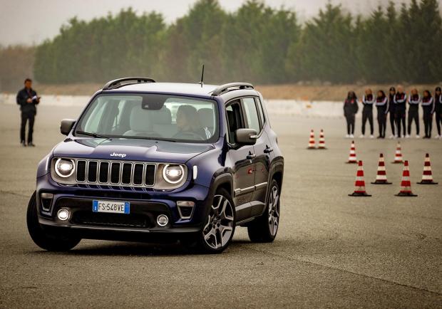 Jeep, le Suv nelle mani delle ragazze della Juventus 02