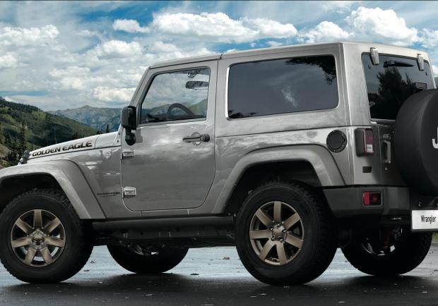 Jeep Wrangler Golden Eagle tre quarti posteriore