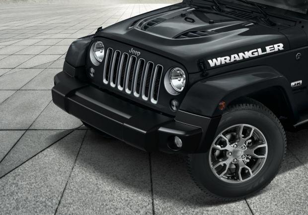 Jeep Wrangler JK Edition cofano