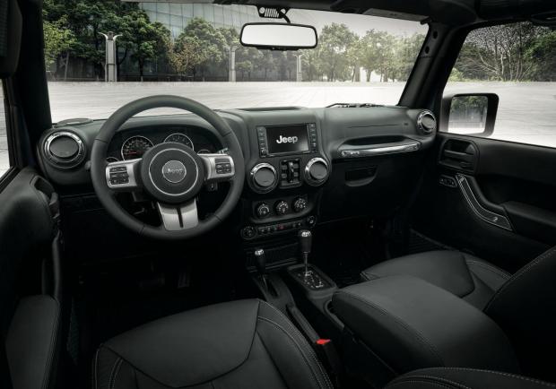 Jeep Wrangler JK Edition interni