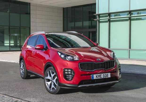 Kia, sulle nevi di Courmayeur con e-Niro e Sportage Mild Hybrid 02