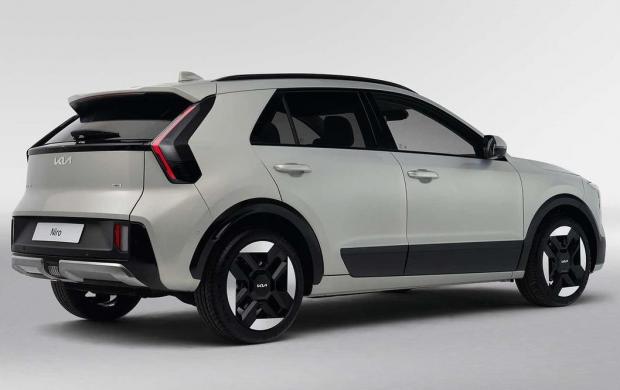 Kia Niro - tre quarti retro