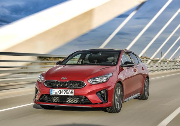 Kia Proceed GT foto