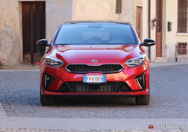 Kia Proceed GT-Line 1.6 CRDi DCT anteriore