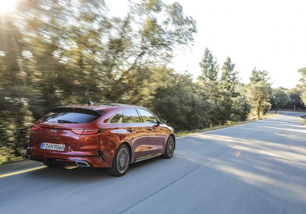 Kia Proceed GT test drive