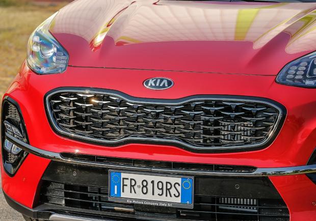 Kia Sportage GT-Line tiger nose gloss black restyling 2019