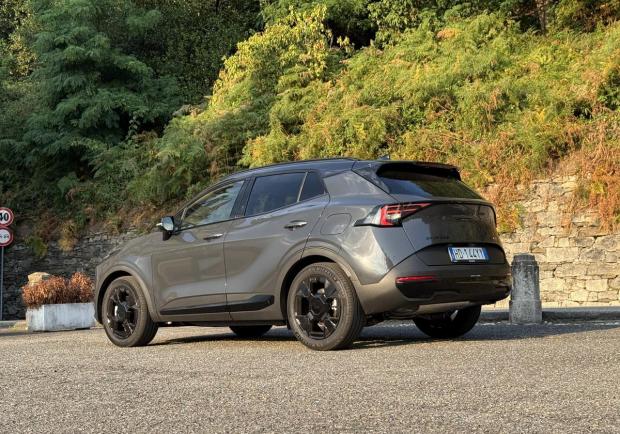 Kia Sportage Tri-Fuel Black Edition 2