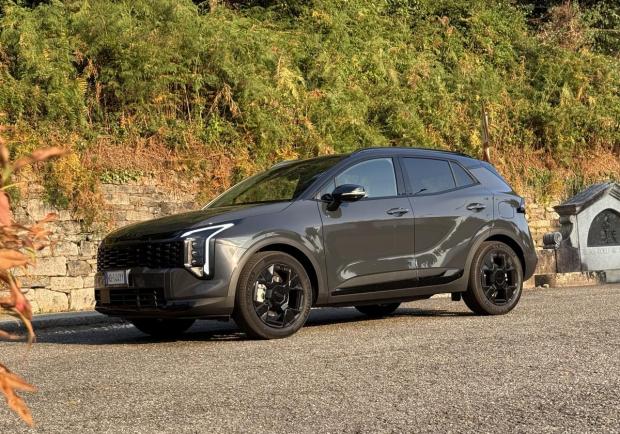 Kia Sportage Tri-Fuel Black Edition 3