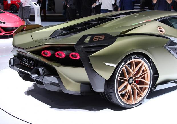 Lamborghini Siàn, la più veloce al Salone di Francoforte 05