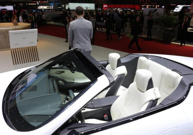 Lexus, due anteprime al Salone di Ginevra 14