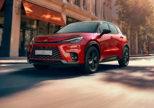 Lexus LBX Vibrant Edition - red