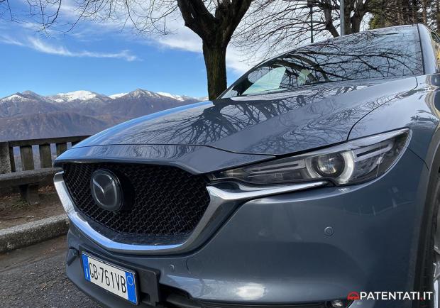 Mazda CX-5 Skyactive-D AWD griglia anteriore