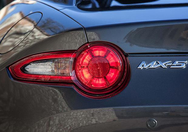 Mazda MX-5, l'auto scuola della Driver Experience Academy 06