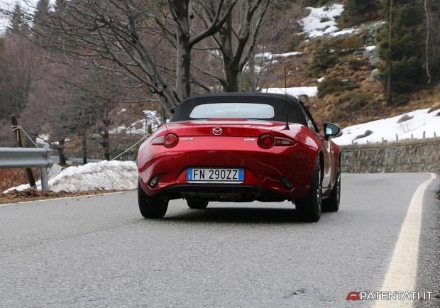 Mazda MX-5 2.0 Sport 2