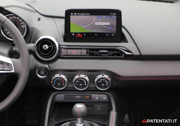 Mazda MX-5 2.0 Sport interni