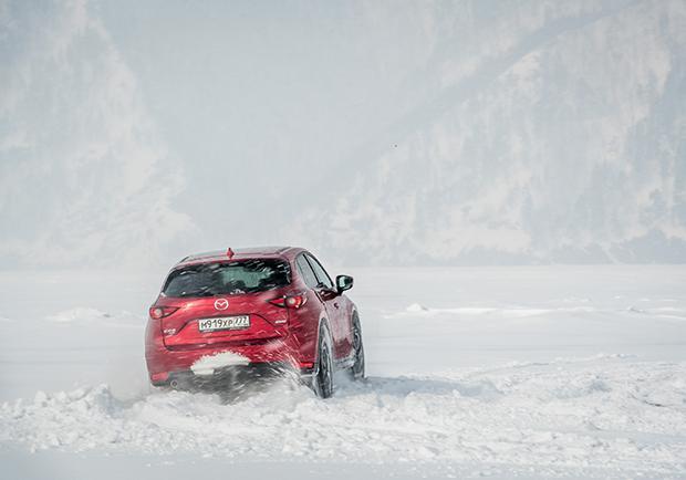 Mazda, test drive in mezzo al lago 05