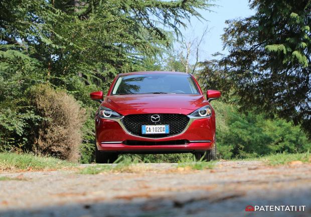 Mazda2 Hybrid 2020 anteriore