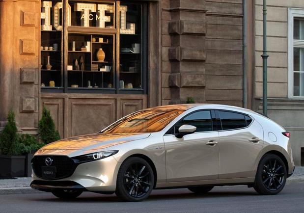 MAZDA3 2022