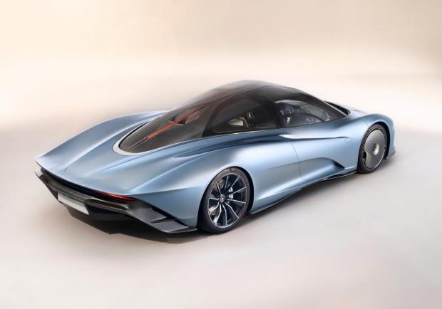 McLaren Speedtail vista alto