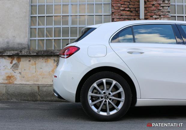 Mercedes A 250 e ibrida plug-in coda