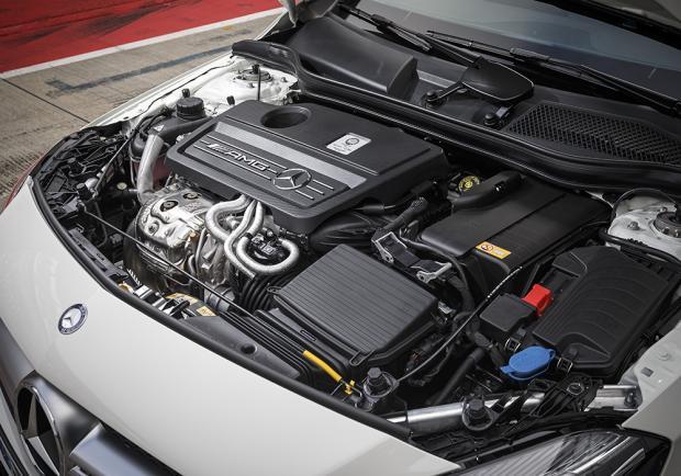Mercedes-AMG 45 4Matic motore
