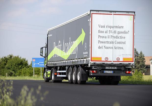 Mercedes-Benz Actros posteriore Active Brake Assist 3