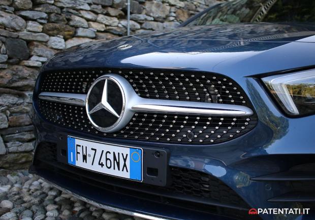 Mercedes Classe A 200 d Automatic Premium griglia anteriore