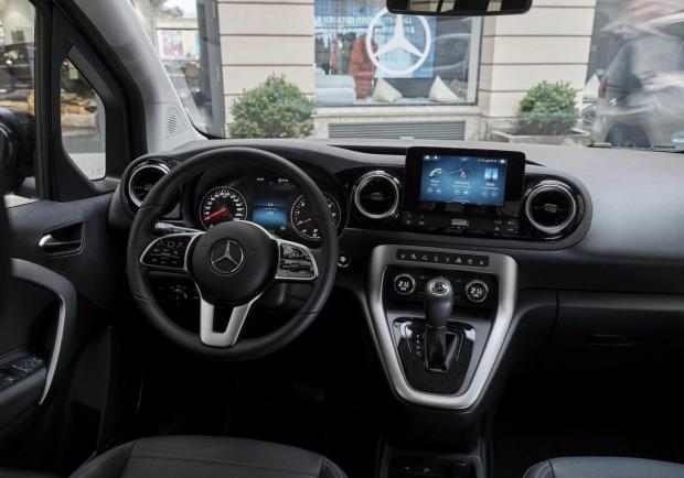 Mercedes Classe T interni